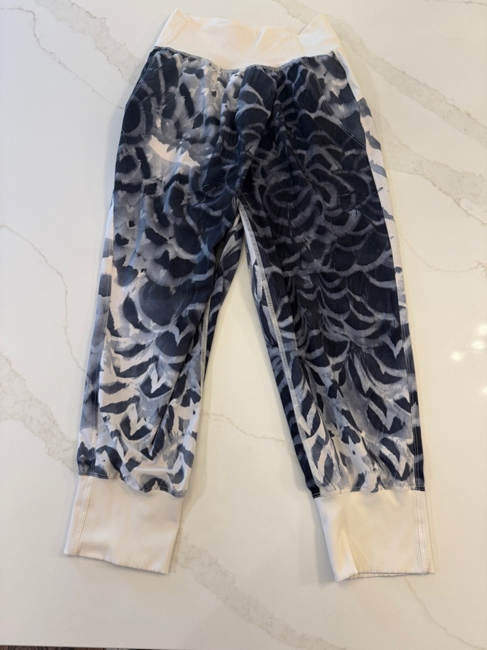 lululemon athletica Abstract Print Leggings